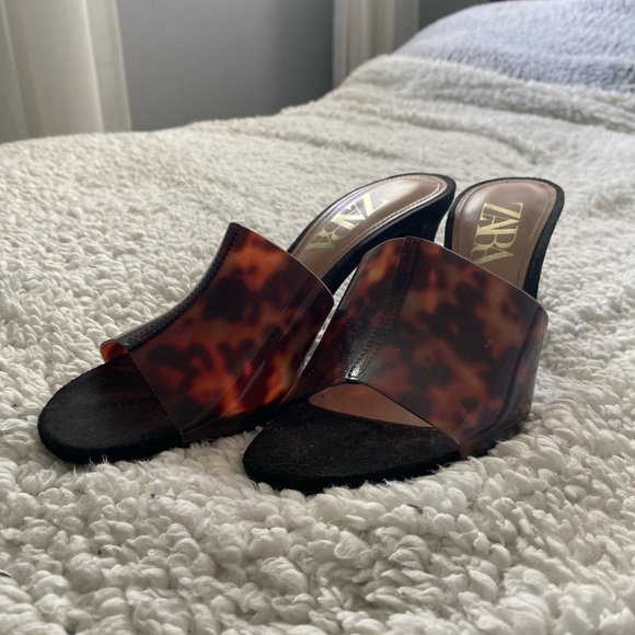 Mules - Picture 2 of 4